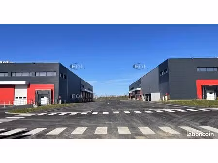 local d'activité 1 278 m²