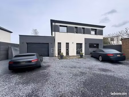 pavillon 6 pièces 149 m²