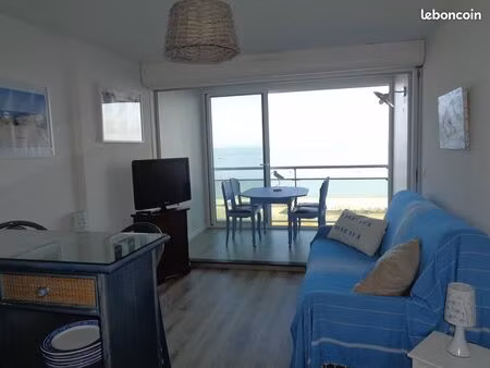 rare appartement 1 pièce acces direct plage
