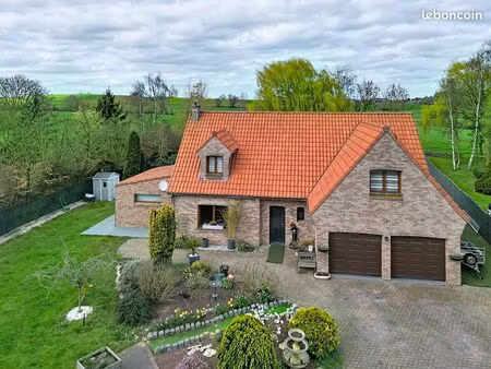 pavillon 7 pièces 210 m²