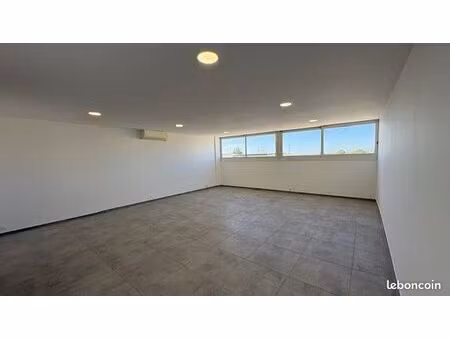 local ou bureau tout commerce