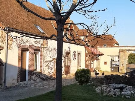 grande maison familiale 213 m² - 5 chambres - terrain clos 1979 m² - saudoy ( 3 min de séz