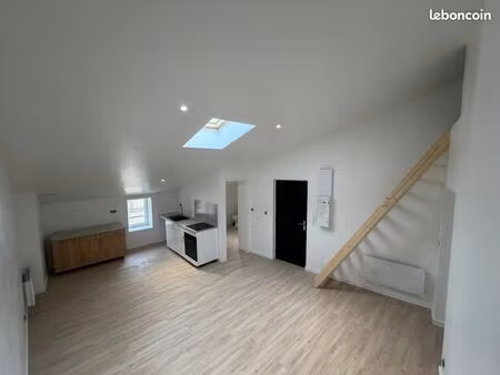 beaumont - charmant t2 de 65m² rénové + mezzanine  centre-ville  parking possible