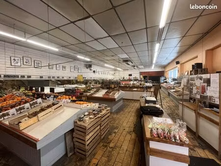 local 250 m² halluin