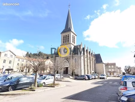 maison 9 pièces 264 m²