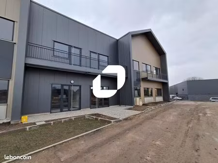 local d'activité 7 238 m²