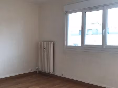 appartement t2 à courlancy
