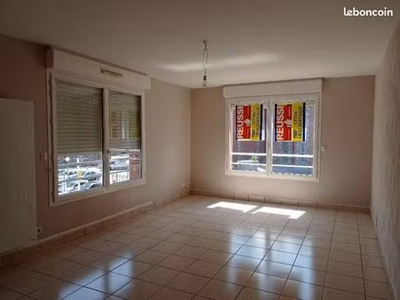 f3 valenciennes +parking impec