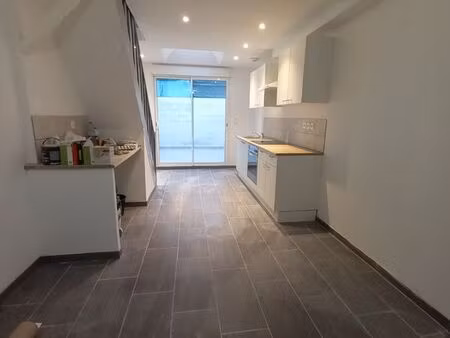 maison rénovée 82 m² – 3 chambres + combles – cour – tourcoing blanc seau/fresnoy