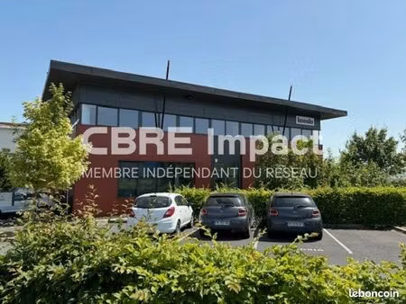 bureaux 240 m² reims