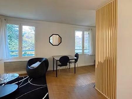 rare vieux-lille- meublé vue sur jardins