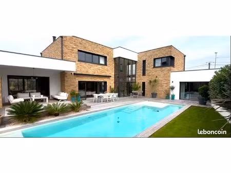 golf 2 200 m² villenave d ornon