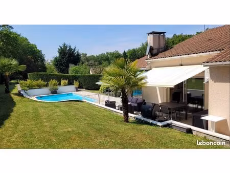 maison familiale 128 m² avec piscine