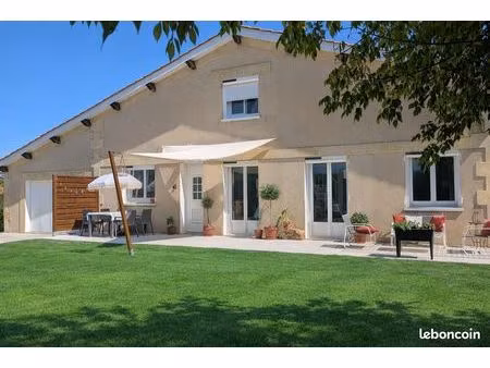 grande maison familiale avec piscine chauffée  cheminée & beaux volumes – 217 m² sur 1700 