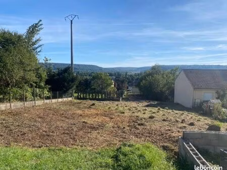 terrain 1100m2 ecrouves