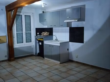 appartement avec une chambre