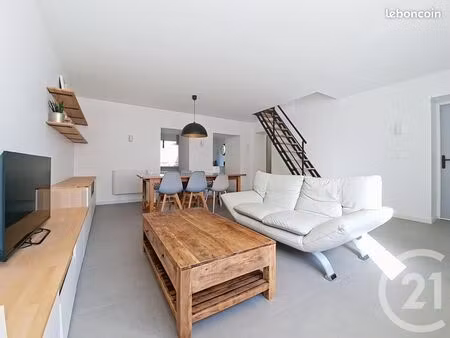 maison 6 pièces 132 m²