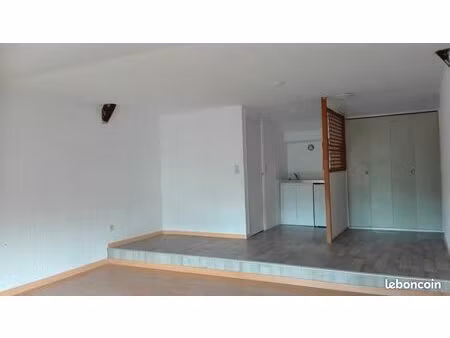 studio avec parking à saint martin sur le pré