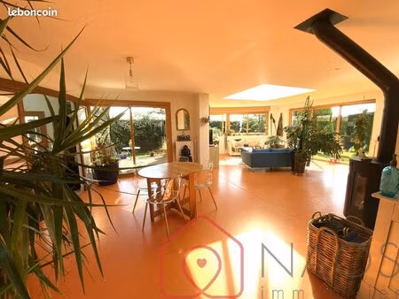 maison 6 pièces 130 m²