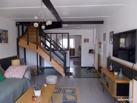 maison mitoyenne d'un coté