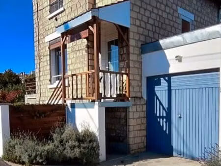 maison individuelle avec garage et terrain