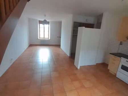 clisson quartier historique 3 pièces duplex