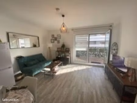 t2 nantes - saint herblain - 42m2 au bord du tram - 605 euros hc