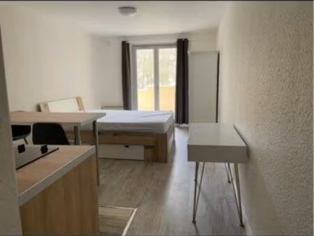 studio avec balcon brabois