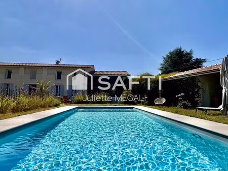 maison 8 pièces 284 m²