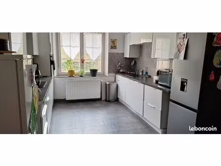 grand f4 lumineux 102 m² – cuisine équipée – parking – jardin – dpe c