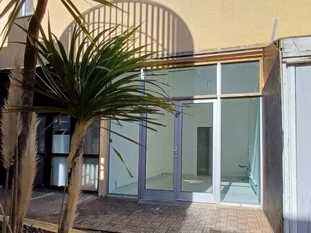 a louer local commercial ou professionnel hourtin port