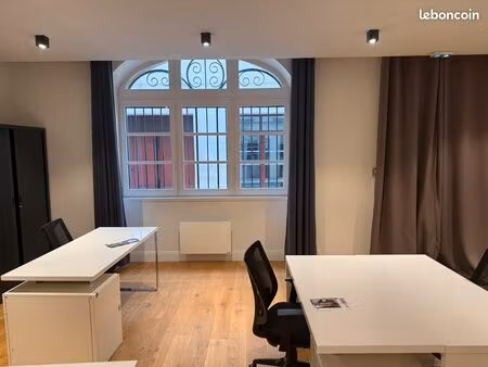 grands hommes - local commercial / bureaux - entrée privative