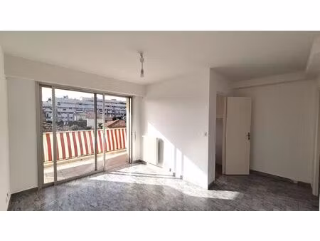 vente appartement 1 pièce 25 m² nice (06100)