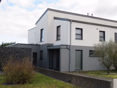 maison contemporaine récente-prestations haut de gamme - jar