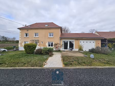 maison avec garage  terrasse couverte et hangar