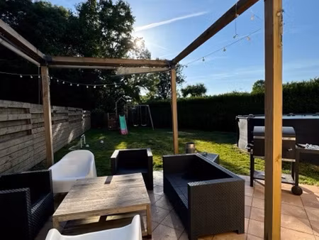 maison à quelques pas du bourg