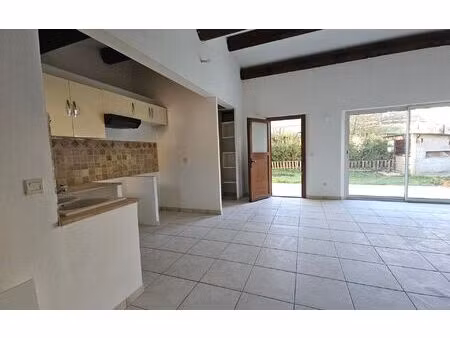 location maison  78.65 m² t-4 à niozelles  980 €