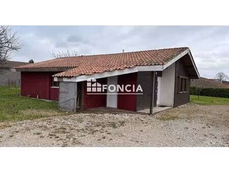 maison bois + bâtiment aménageable – 1786 m² de terrain – fort potentiel – sainte-lheurine