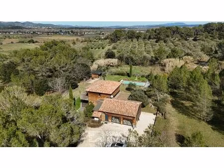 villa lumière  création d'architecte en écrin naturel