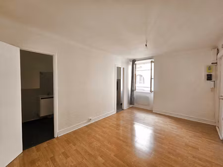 bordeaux - gambetta - grand t1 22 80 m2 - lumineux