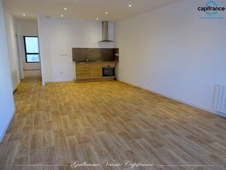 dpt vienne (86)  à louer chatellerault appartement t4 de 95 04 m² + place de parking