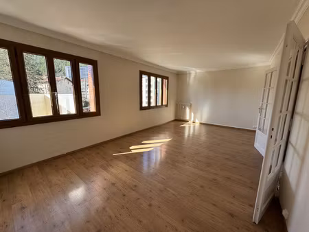 bel appartement t4 en centre ville de 93 12 m2