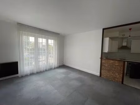 grand studio - sceaux proche reb b