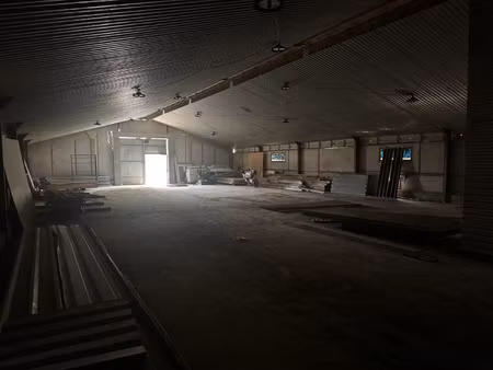 à louer local d'activité / entrepôt la rouvière