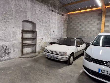 place de parking à louer - barrière saint-genès  talence