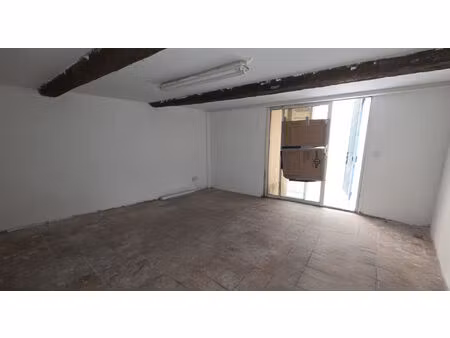 local de stockage toulon 2 pièces