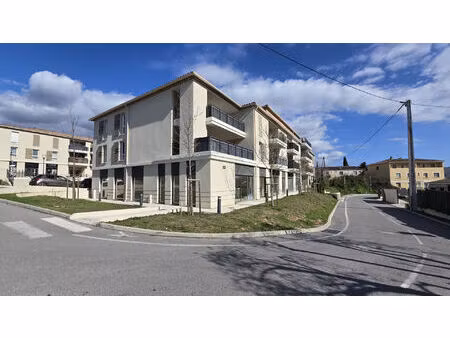 vente murs commerciaux avec deux parkings le beausset