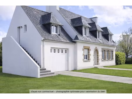 grande maison 191 m² -6 chambres- studio indépendant - centre plozévet - proche mer