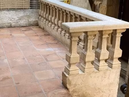 vide: maison de 4 pièces de 120m² avec cave et terrasse