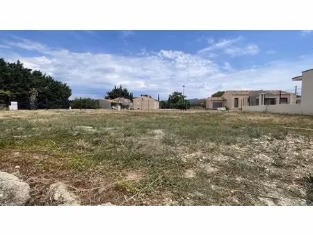 vente terrain 594 m² à violès (84150)  108 000 €